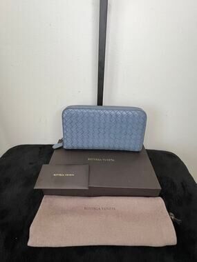 Bottega Veneta Intrecciato Blue Zip Around Wallet Box Dust Bag